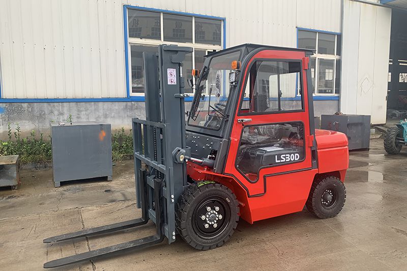 Internal Combustion Forklift – Solid Tyre