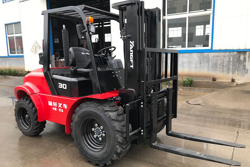 Rough Terrain Forklift