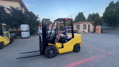 Electric Forklift 2-4 Tonne