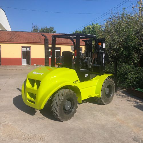 4-Wheel Drive Rough Terrain Forklift 3-4 Tonne