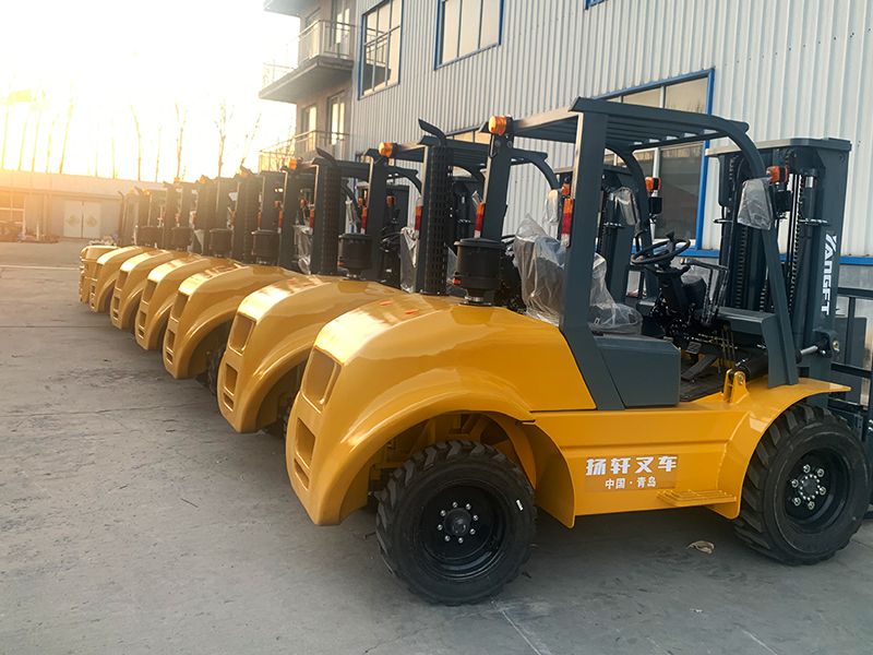 Rough Terrain Forklifts